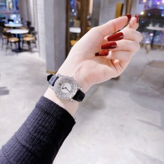 Chopard L'Heure Du Diamant |Nữ Giới |Đính Đá |Dây Cao Su Đen |Máy Pin (Quartz) |Size 32mm