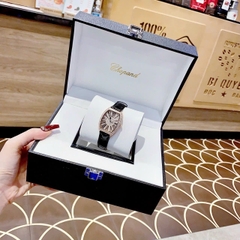 Chopard Mặt Oval |Nữ Giới |Đính Đá Rose Gold |Dây Da Đen |Máy Pin (Quartz) |Size 34mm
