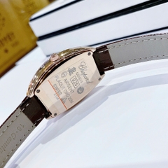 Chopard Mặt Oval |Nữ Giới |Đính Đá Rose Gold |Dây Da Nâu |Máy Pin (Quartz) |Size 34mm