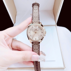 Coach Boyfriend |Nữ giới |Vàng Gold |Đính Đá |Dây Vải Bọc Da Nâu |Máy Pin (Quartz) |Size 34mm