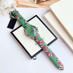 Gucci G-Timeless Textured |Nữ |Mặt Đầu Rắn |Dây Da Xanh Lá |Máy Pin (Quartz) |Size 38mm