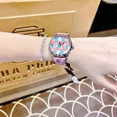 Gucci  G-Timeless |Unisex |Mặt Silver |Dây Da 2 Màu Hồng Xanh |Máy Pin (Quartz) |Size 38mm