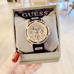 Guess Cut-Thru |Nữ Giới |Đính Đá Vàng Gold |Dây Sillicone Đen |Máy Pin (Quartz) |Size 38mm