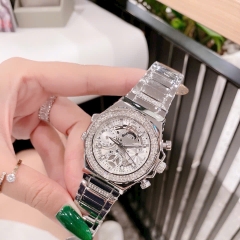 Guess Fusion |Nữ Giới |Đính Đá |Dây Kim Loại Trắng Silver |Máy Pin (Quartz) |Size 36mm