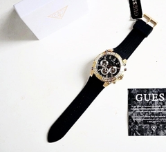 Guess Intrepid |Nam Giới |Đính Đá Vàng Gold |Dây Cao Su Đen |Máy Pin (Quartz) |Size 46mm