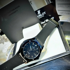 Hublot Classic Fusion |Nam Giới |Mặt Full Đen |Dây Silicone Đen |Máy Cơ (Automatic) |Size 42mm
