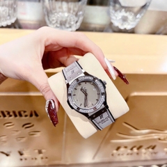 Hublot Geneve |Nữ Giới |Đính Đá |Dây Da Xám Bọc Cao Su |Máy Pin (Máy Quartz) |Size 34mm