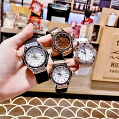Hublot Geneve |Nữ Giới |Silver |Mặt Trắng |Dây Silicone Đen |Máy Pin (Máy Quartz) |Size 34mm