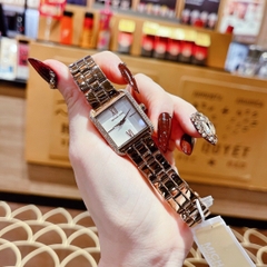 Michael Kors Lake |Nữ Giới |Mặt Chữ Nhật |Dây Kim Loại Rose Gold |Máy Pin (Quartz) |Size 24x30mm