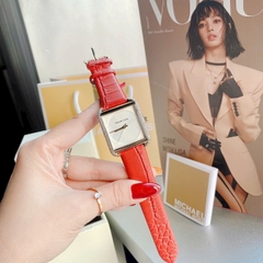 Michael Kors Lake |Nữ Giới |Mặt Chữ Nhật |Đính Đá |Dây Da Đỏ |Máy Pin (Quartz) |Size 32x39mm