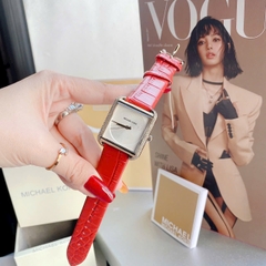Michael Kors Lake |Nữ Giới |Mặt Chữ Nhật |Đính Đá |Dây Da Đỏ |Máy Pin (Quartz) |Size 32x39mm
