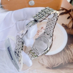 Bulova Phantom |Nam Giới |Mặt Vuông |Full Đá |Dây Kim Loại Silver |Máy Pin (Quartz) |Size 40mm