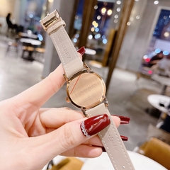 Burberry The City |Nữ Giới |Dây Da Màu Nude |Rose Gold |Máy Pin (Quartz) |Size 34mm