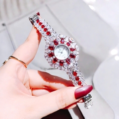 Royal Crown Đính Đá Đỏ |Nữ Giới |Tựa Bông Hoa |Lắc Tay Silver |Máy Pin (Quartz) |Size 36mm