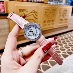 Royal Crown Đính Đá |Nữ Giới |Mặt Tròn |Khảm Trai |Dây Da Hồng |Máy Pin (Quartz) |Size 34mm
