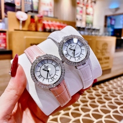 Royal Crown Đính Đá |Nữ Giới |Mặt Tròn |Khảm Trai |Dây Da Hồng |Máy Pin (Quartz) |Size 34mm