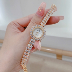 Royal Crown Mặt Xà Cừ |Nữ Giới |Vàng Gold |Dây Kim Loại Đính Đá |Máy Pin (Quartz) |Size 24mm