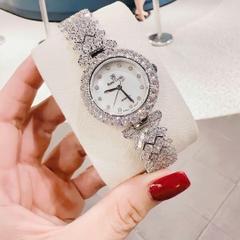 Royal Crown Trắng Silver |Nữ Giới |Mặt Tròn |Dây Kim Loại Đính Đá |Máy Pin (Quartz) |Size 32mm