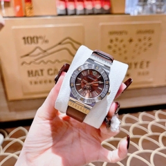 Versace Greca Logo |Nữ Giới |3 Kim |Silver |Dây Da Nâu |Máy Pin (Quartz) |Size 38mm