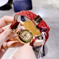 Versace Vanitas |Nữ Giới |Vàng Gold |Dây Da Màu Đỏ |Máy Pin (Quartz) |Size 30mm