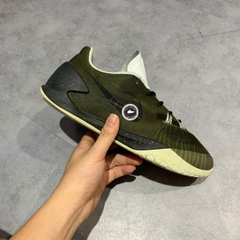 NIKE AIR ZOOM PEGASUS 37 “BARELY VOLT” - 789486 300 - GIÀY 2HAND CHÍNH HÃNG