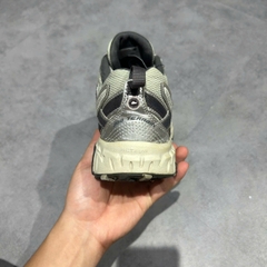 NEW BALANCE 410 'SILVER' MT410KM5 SIZE 45 GIÀY 2HAND CHÍNH HÃNG PVN20285