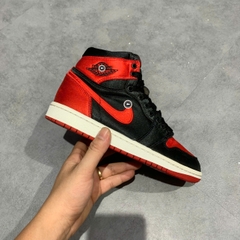 NIKE AIR JORDAN 1 RETRO HIGH OG SATIN BRED (WOMEN'S) FD4810 061 SIZE 36 GIÀY 2HAND CHÍNH HÃNG PVN20811