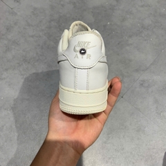 NIKE AIR FORCE 1 '07 NỮ TRẮNG DD8959 100 SIZE 38.5 GIÀY 2HAND CHÍNH HÃNG PVN20703
