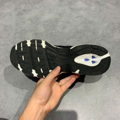 NEW BALANCE 530 'BLACK WHITE' MR530SD SIZE 42 GIÀY 2HAND CHÍNH HÃNG PVN21047