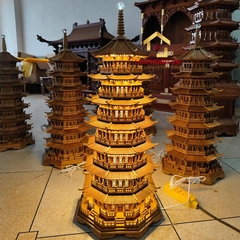 Đèn thờ tháp chùa 7 tầng cao 88 cm cổ kính độc đáo