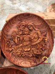 Đĩa gỗ trang trí gia đình chúa jesus bằng gỗ hương