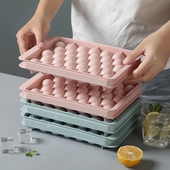 Khay làm đá bi 33 viên Hàng Việt Nhật plastic chất lượng cao
