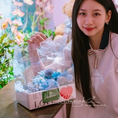 Hộp hoa đựng tiền thật