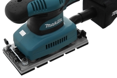 Máy chà nhám rung chữ nhật Makita BO3710