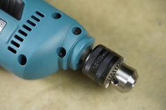 Máy khoan Makita M6001B ( 10mm )