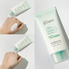 Kem Chống Nắng Make P:rem UV Defense Me No Sebum Sun Cream SPF50+ PA++++ 50ml (XANH LÁ)