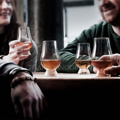 Bộ 4 ly uống rượu mạnh whisky cao cấp 200ml Glencairn Anh Quốc – Hộp bảo quản