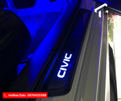 Nẹp bước chân có đèn cho Civic 2022