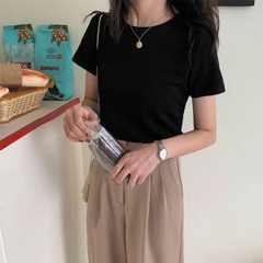 Áo phông nữ cổ tròn tay ngắn ôm body kiểu basic vải thun cotton borip cao cấp co giãn 4c không bai nhão trắng đen ELY207