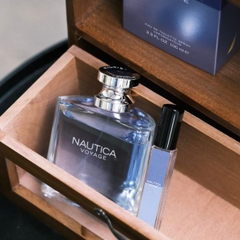 Nước Hoa Nam Nautica Blue Eau De Toilette Spray Vaporisateur