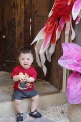 ÁO THUN ĐỎ HOẠ TIẾT TRUNG THU BÉ TRAI BÉ GÁI