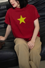 ÁO CỜ ĐỎ SAO VÀNG ĐỎ ĐẬM NỮ