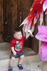 ÁO THUN ĐỎ HOẠ TIẾT TRUNG THU BÉ TRAI BÉ GÁI