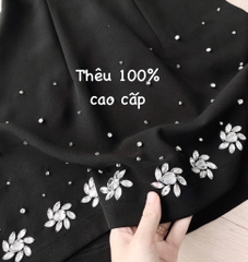 VÁY XOÈ ĐÍNH ĐÁ PHỐI CỔ TRẮNG NỮ(XẢ 139k)