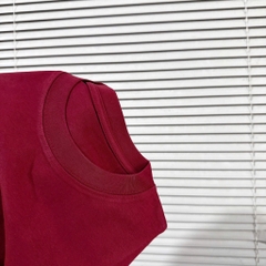 ÁO CỜ ĐỎ SAO VÀNG ĐỎ ĐẬM NỮ