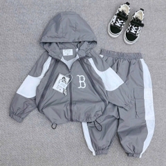 SET BỘ DÀI THỂ THAO B CÓ MŨ 2 MÀU BÉ TRAI (SALE 95k)