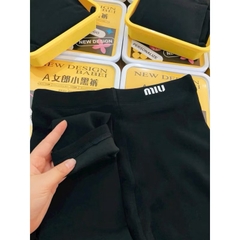 QUẦN LEGGING HỘP VÀNG MIU NỮ