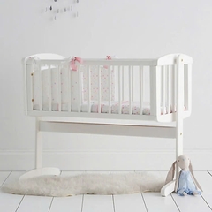 Nôi đưa gỗ cao cấp màu trắng Mothercare