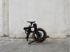 Xe đạp gấp ráp theo yêu cầu Fnhon Gust 16' phanh đĩa màu Đen ánh kim cổ cong