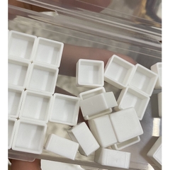 Pan rỗng đựng màu nhỏ gọn tiện lợi